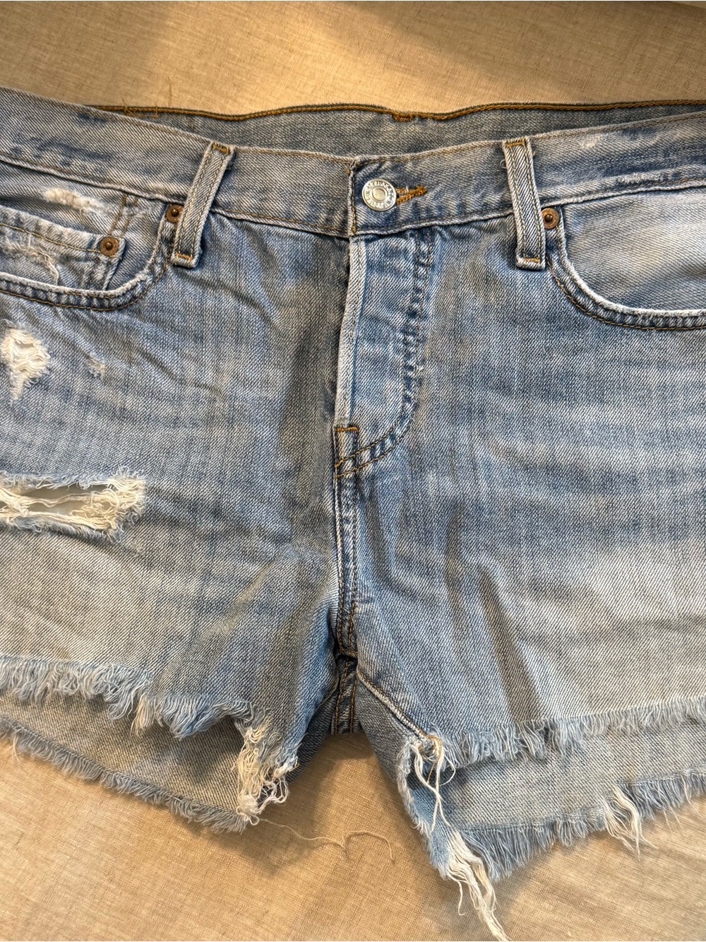Vintage Levi's Light Blue Denim Jeans with Leather Patch